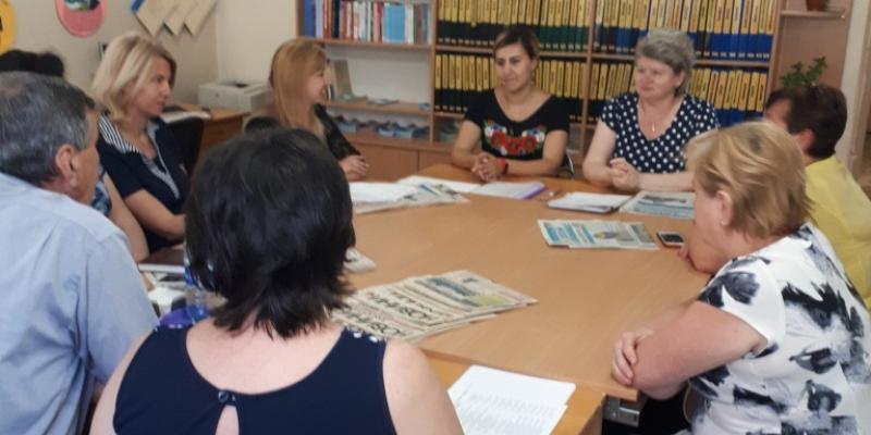 У Мукачівському міському центрі зайнятості відбулося засідання комісії з питань здійснення виплати одноразової допомоги по безробіттю для організації підприємницької діяльності.