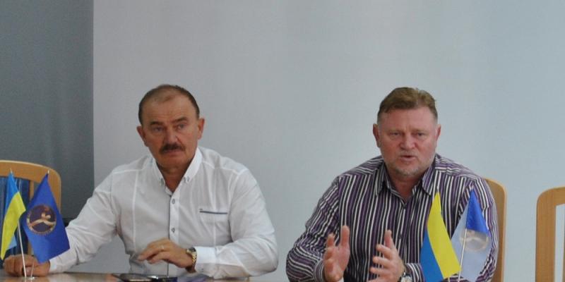 18 жовтня 2018 року у Закарпатському обласному центрі зайнятості відбулася робоча зустріч керівників базових центрів зайнятості, філій з провідним інспектором з питань запобігання та виявлення корупції Державної служби зайнятості (Центрального апарату) Ігорем Мосейко. Тема обговорення - актуальні питання застосування антикорупційного законодавства, корупційні ризики в діяльності служби зайнятості, врегулювання конфліктів інтересів.