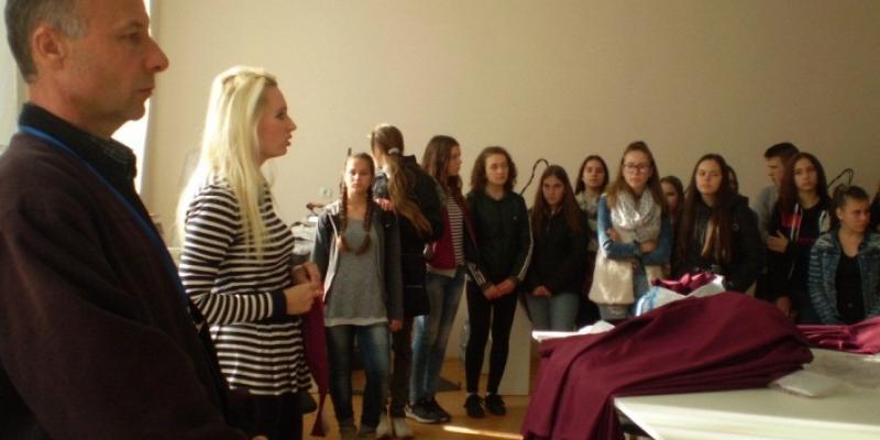 17 жовтня 2018 року,у Берегівському професійному ліцеї сфери послуг для учнів 9 класів загальноосвітніх шкіл  №1, № 4 міста Берегово та Чомської загальноосвітньої школи проведено День відкритих дверей. Загалом, у заході взяли участь 125 учнів.