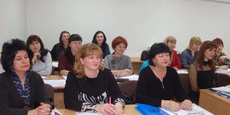 15 березня, в приміщенні Закарпатського обласного центру зайнятості проведено семінар-навчання для фахівців з профорієнтації базових центрів зайнятості та районних філій обласного центру на тему: «Організація та провадження профорієнтаційної роботи у Закарпатській обласній службі зайнятості».