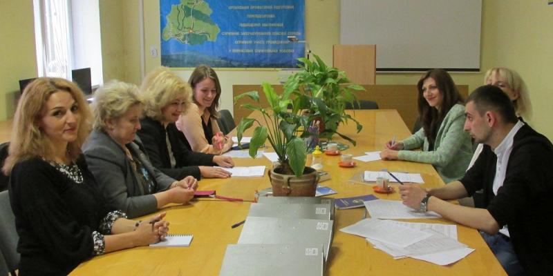 24 квітня 2018 року, у приміщенні Рахівського районного центру зайнятості відбулося засідання круглого столу на тему: „Шляхи вирішення проблем працевлаштування осіб із числа дітей-сиріт, дітей позбавлених батьківського піклування”.