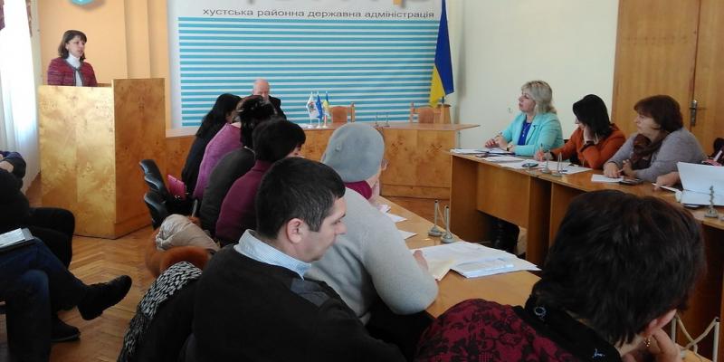 21 березня 2018 року фахівці відділу взаємодії з роботодавцями Хустського міськрайонного центру зайнятості взяли участь у семінарі-нараді з секретарями селищної та сільських рад Хустського району, за участі голови Хустської райдержадміністрації Назарія Павлія. Нарада відбулася з приводу актуальних та проблемних питань та організації громадських робіт у 2018 році та розширення переліку видів таких робіт.