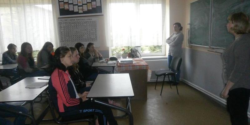 З 23 по 25 квітня фахівцями Ужгородського районного центру зайнятості організовано та проведено профорієнтаційні уроки для учнів 8-11 класів Малогеївської та Великодоброньської загальноосвітніх шкіл, учнів 8-9 класів Великогеївської ЗОШ І-ІІ ст., а також профінформаційні семінари для батьків та вчителів.